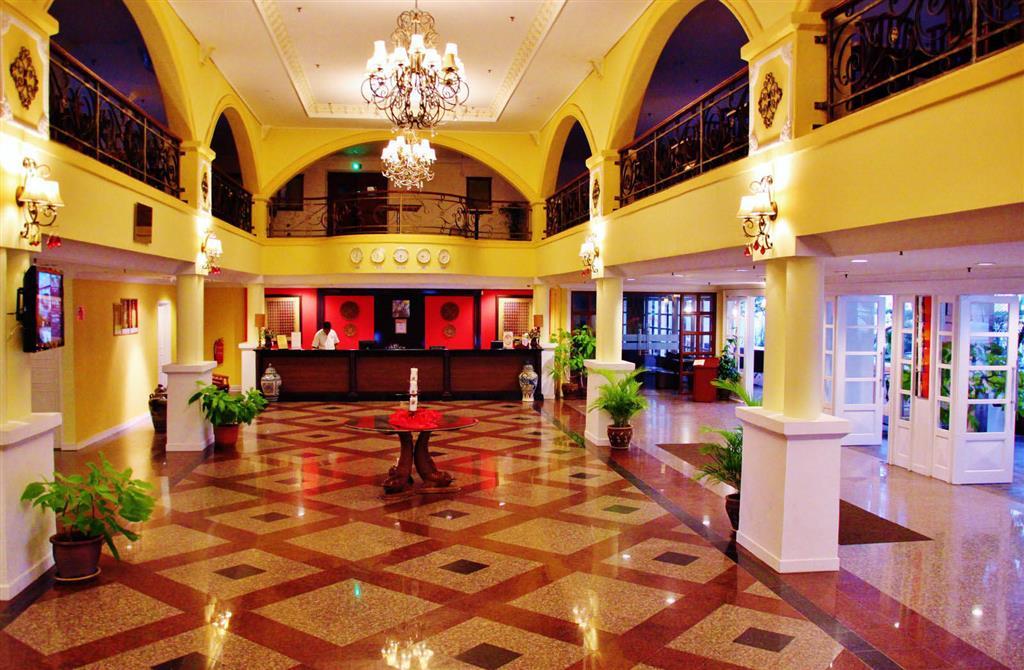 Bella Vista Express Hotel *